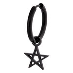 Pendiente negro con colgante de pentagrama sobre fondo blanco