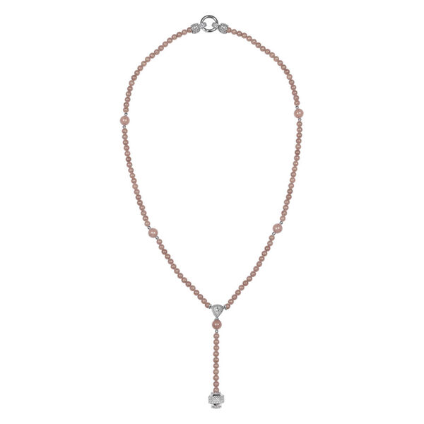 Cadena beige de acero quirúrgico 316L con colgante plateado sobre fondo blanco