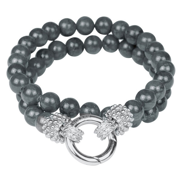 Pulsera verde grisáceo de dos filas de perlas, 190 mm de largo, con cierre plateado sobre fondo blanco