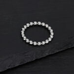 Anello Bubble in argento su sfondo nero