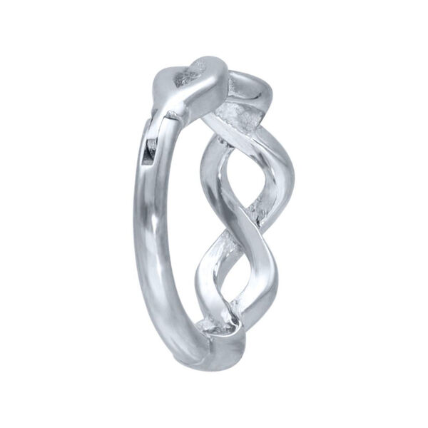 Silberner DNA Clicker Piercingring mit verschlungenem Design auf weißem Hintergrund
