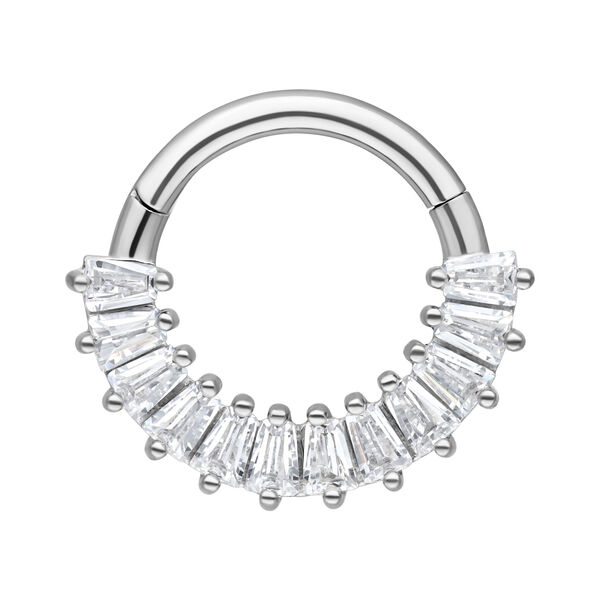 Septum Clicker in argento in acciaio chirurgico con cristalli chiari su sfondo bianco