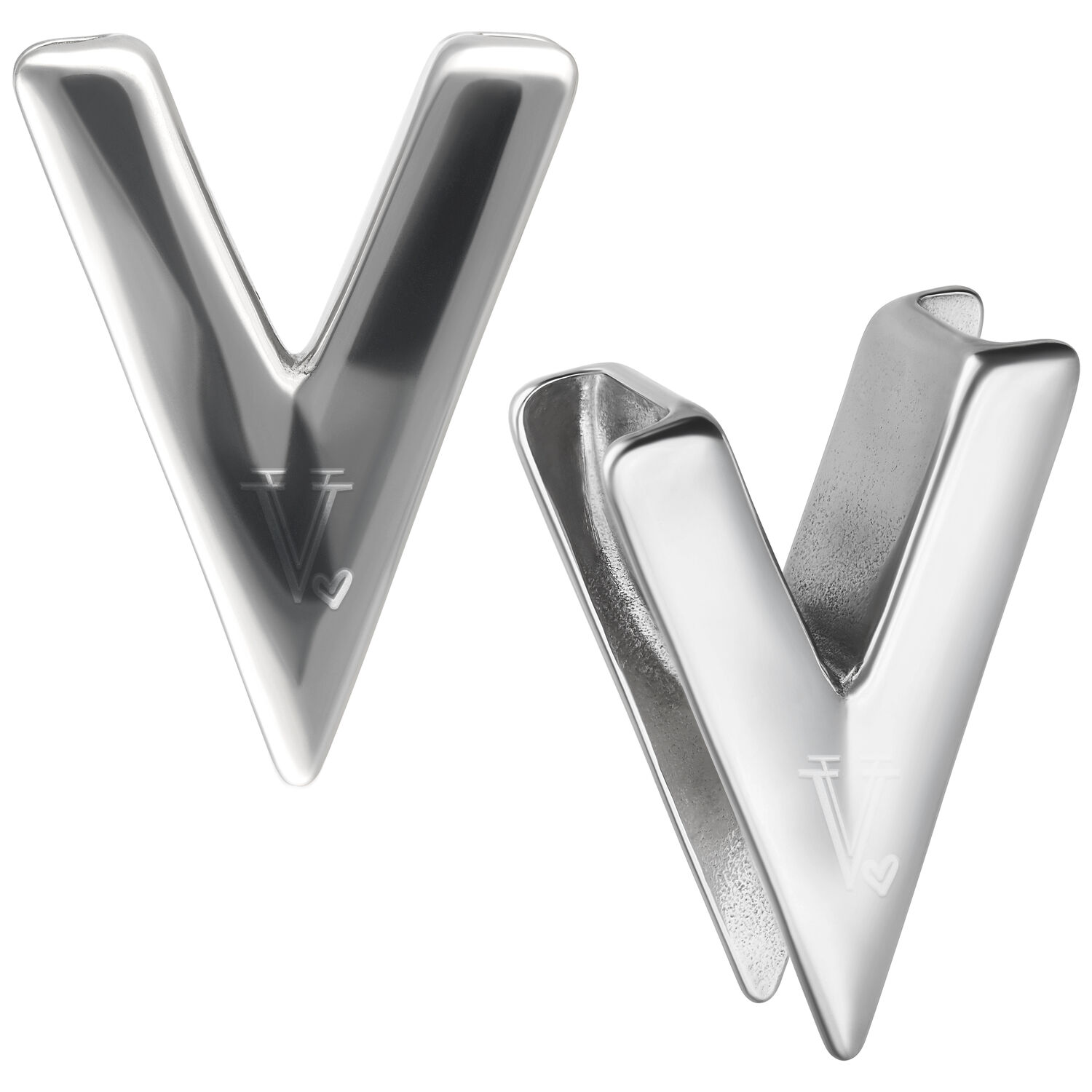 Verena Venus V Earsaddles in Silber Silberne Verena Venus V Earsaddles auf weißem Hintergrund