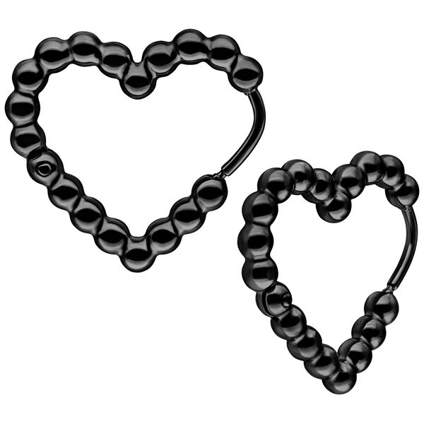 Pendientes de corazón negros de acero quirúrgico 316L sobre fondo blanco