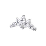 Accessorio per arco tiara in titanio argento con cristalli chiari su sfondo bianco