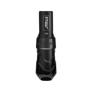 Máquina de tatuar negra FK Irons Max con One Powerbolt sobre fondo blanco