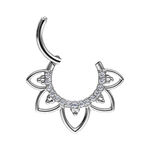 Septum Clicker color argento con design a forma di fiore e cristalli, su sfondo bianco