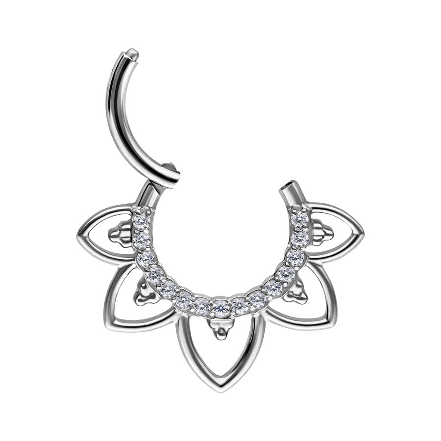 Septum Clicker color argento con design a forma di fiore e cristalli, su sfondo bianco