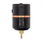 Alimentatore Bishop Wireless V2 nero con porta USB su sfondo bianco