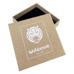 Scatola quadrata per gioielli in cartone marrone con logo Wildcat bianco e fodera interna nera