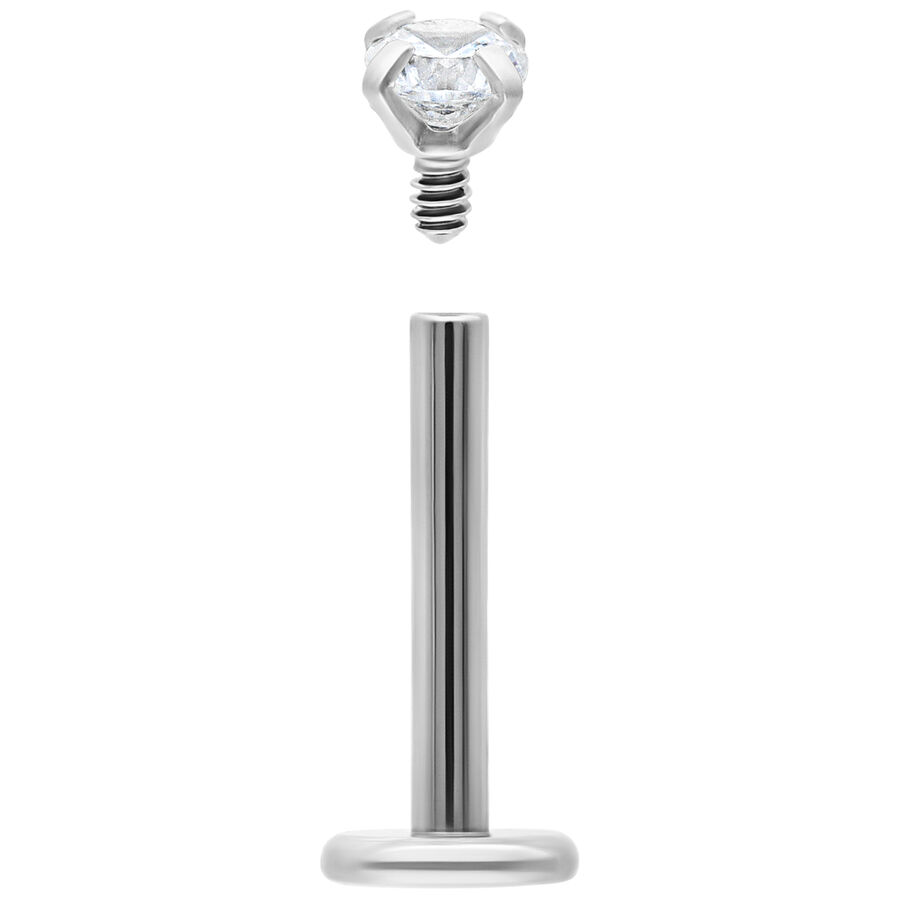 Labret plateado de acero quirúrgico 316L con cristal claro sobre fondo blanco