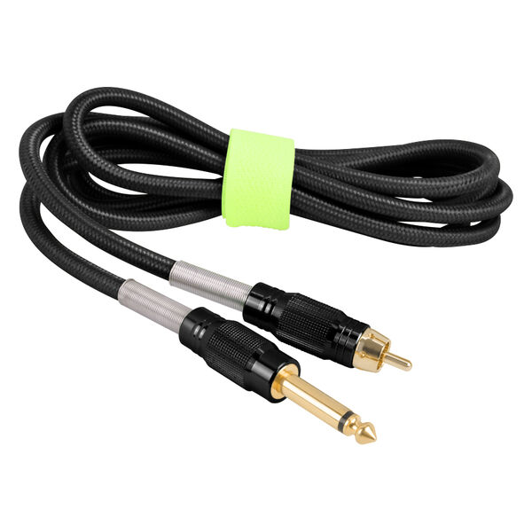 Cable RCA de nylon negro con conectores de cobre sobre fondo blanco