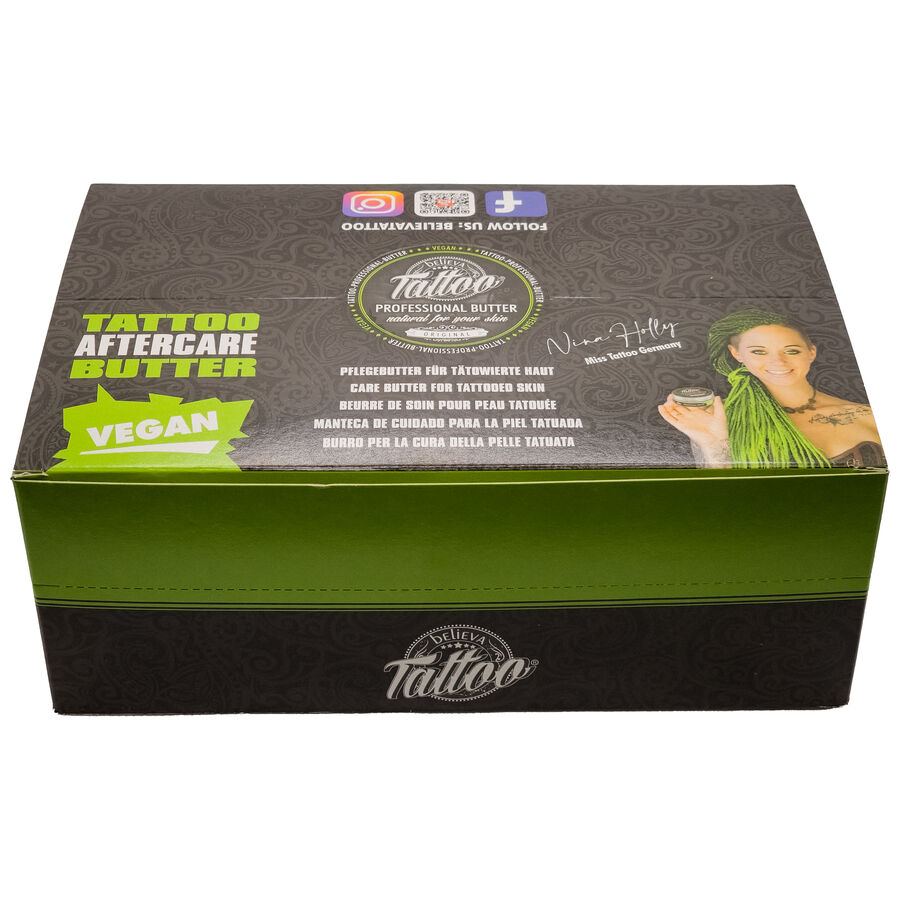 Envase verde de Believa Tattoo Butter con sello vegano sobre fondo blanco