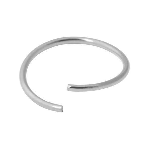 Anillo Continuo Plateado de Acero Quirúrgico 316L sobre fondo blanco