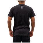 Rückansicht eines schwarzen Wildcat T-Shirts mit Logoprint auf weißem Hintergrund