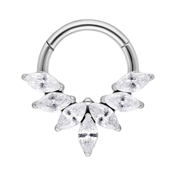 Septum Clicker plateado con cristales Marquise sobre fondo blanco