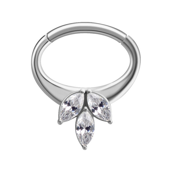 Silberner Hinged Ring mit drei klaren Kristallen auf weißem Hintergrund