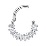 Clicker per setto in argento con cristalli chiari su sfondo bianco