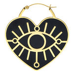Goldene herzförmige Ohrringe mit schwarzem Auge-Design auf weißem Hintergrund
