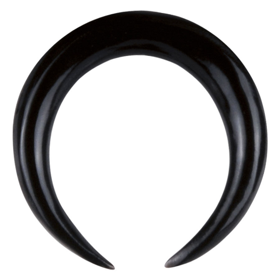 Crescent negro de cuerno de búfalo de agua sobre fondo blanco