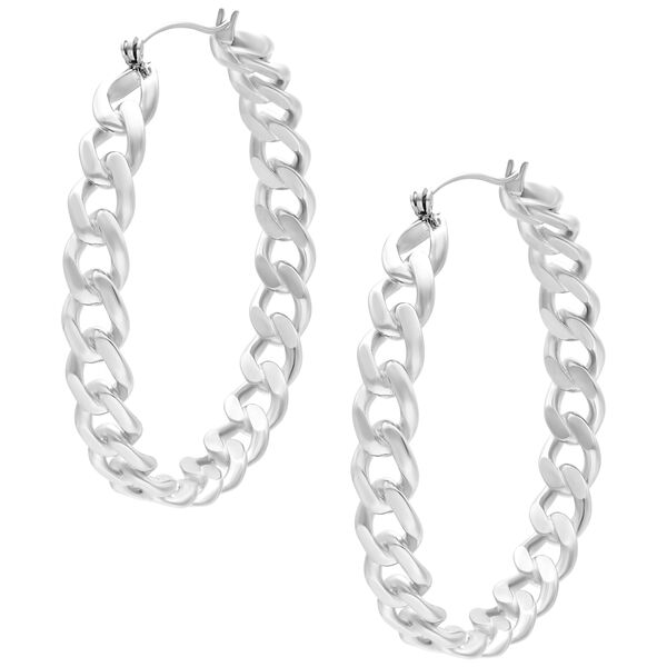 Curbchain Hoops in argento in acciaio chirurgico con chiusura a scatto su sfondo bianco