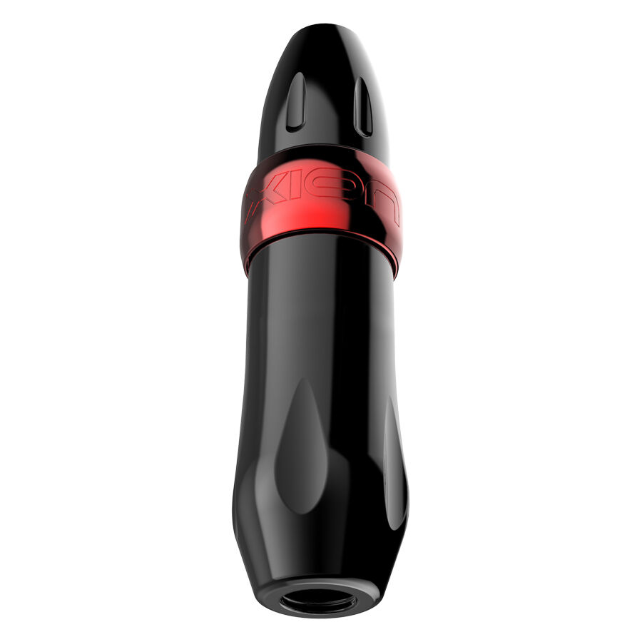 Penna Xion nera con accento rosso su sfondo bianco
