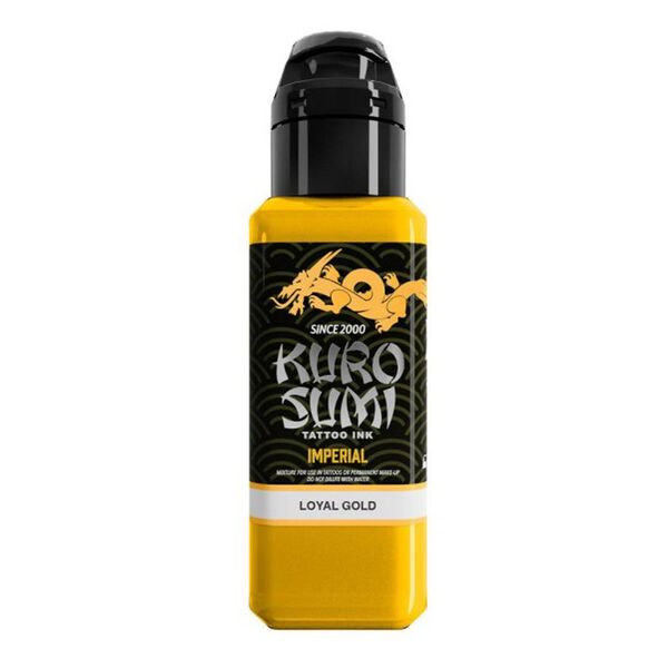 Keltainen Kuro Sumi tatuointiväri pullossa, jossa on musta korkki, valkoisella taustalla
