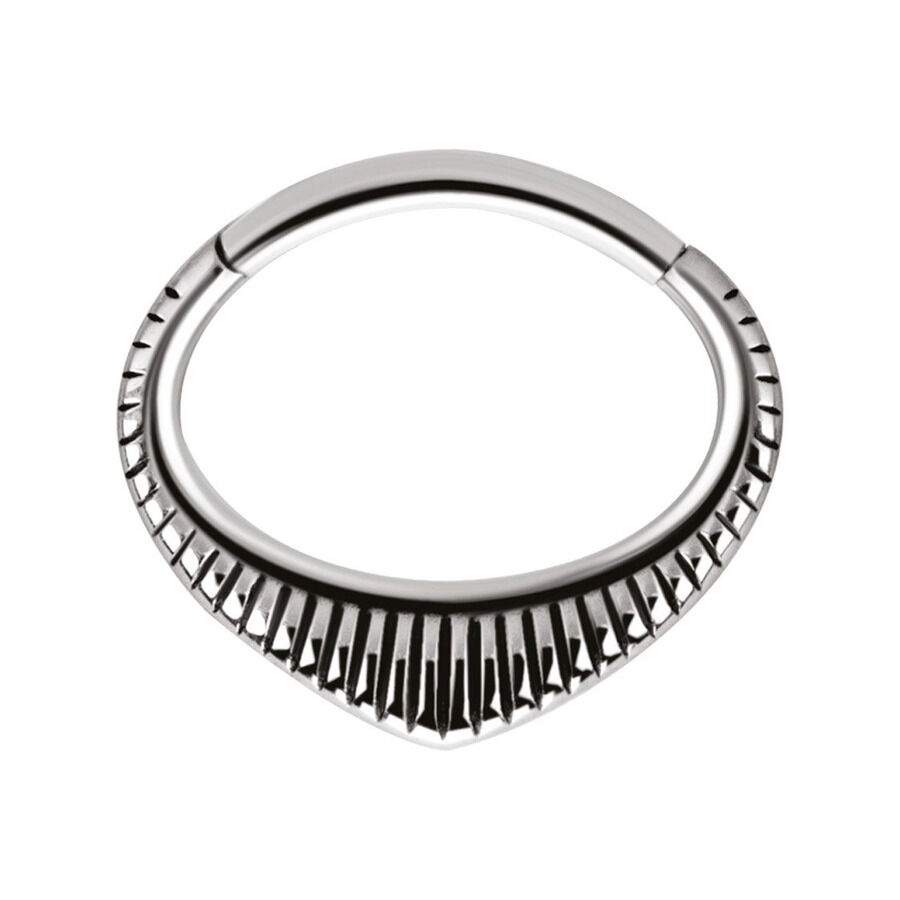Anello piercing Indiana Clicker argento con design a zigzag su sfondo bianco
