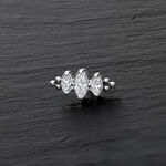 Accessorio Push Fit argento con tre cristalli chiari su sfondo nero