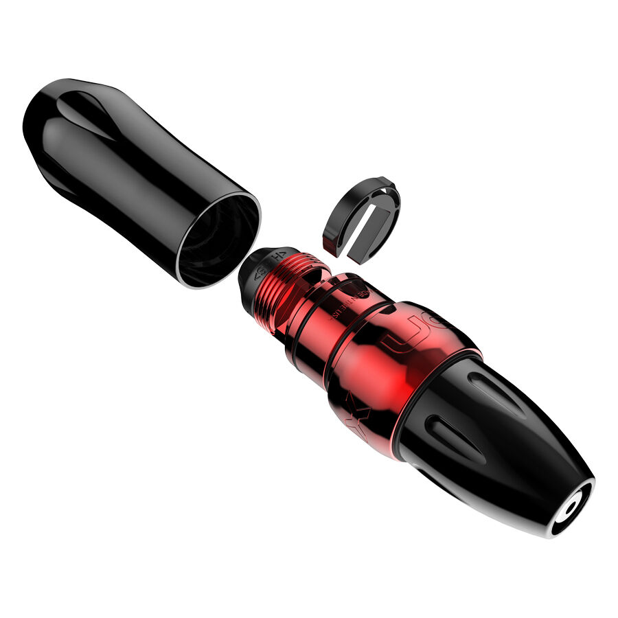 Xion Pen nero e rosso in alluminio su sfondo bianco