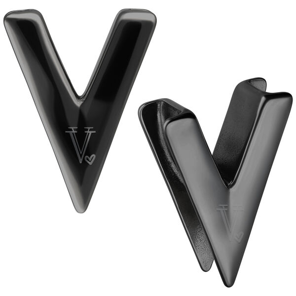 Schwarze V-förmige Earsaddles von Verena Venus, 14 mm, auf weißem Hintergrund