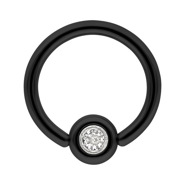 Anello in titanio nero con cristallo chiaro su sfondo bianco