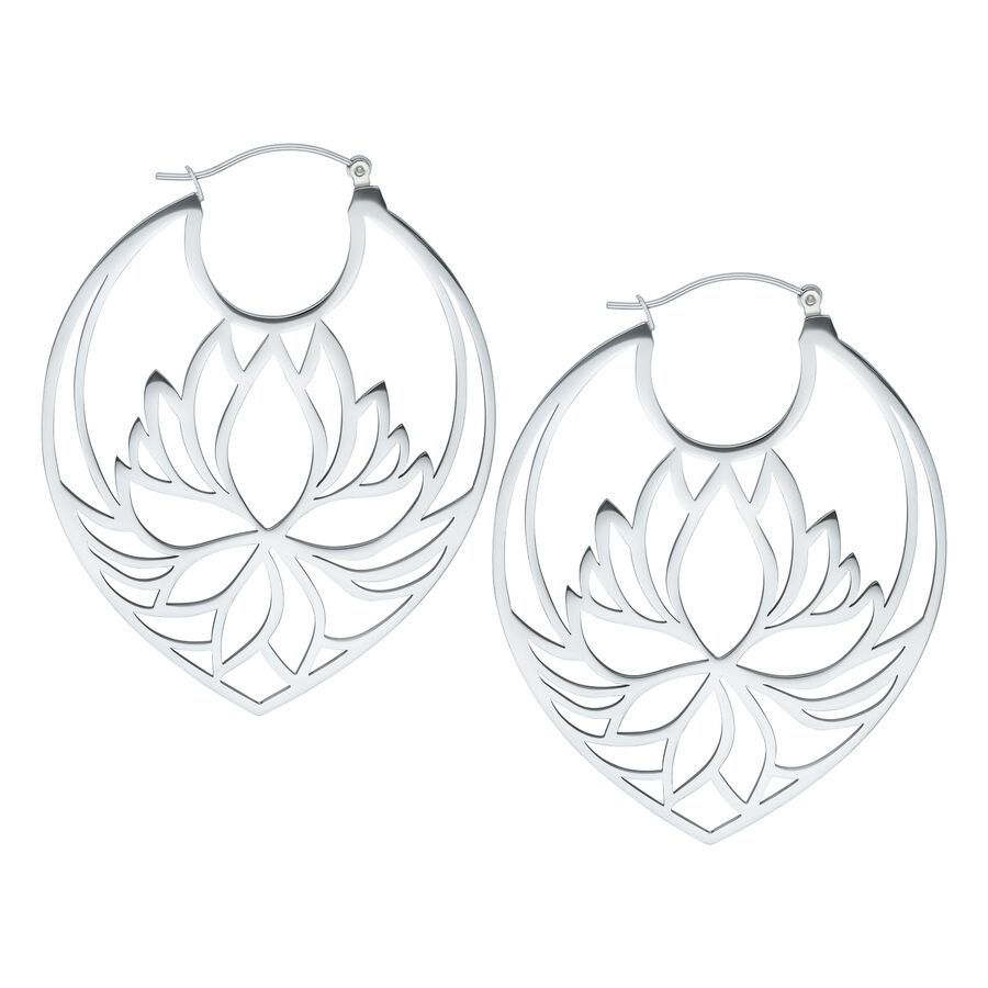 Lotus Hoops plateados de acero inoxidable con cierre de clip sobre fondo blanco