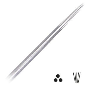 Runde Liner Lang Taper Tattoo Nadeln Packung Naheaufnahme von runden Liner Lang Taper Nadeln aus Chirurgenstahl auf weißem Hintergrund
