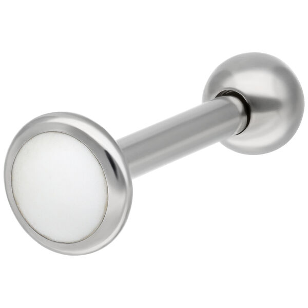 Labret de titanio plateado con superficie lisa sobre fondo blanco