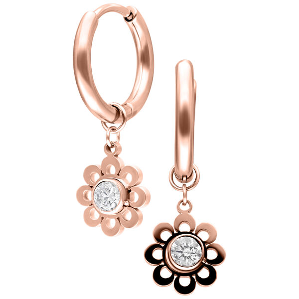 Due orecchini a cerchio in oro rosa con ciondolo a fiore e cristalli su sfondo bianco