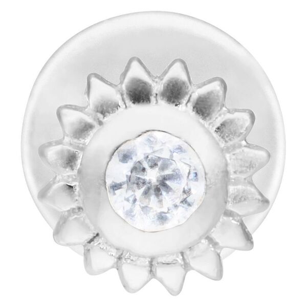 Labret plateado con piedra cristalina en forma de flor sobre fondo blanco