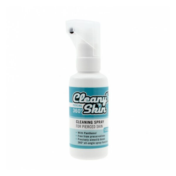 Valkoinen Cleany Skin Piercing Spray -pullo sinisellä etiketillä valkoisella taustalla.