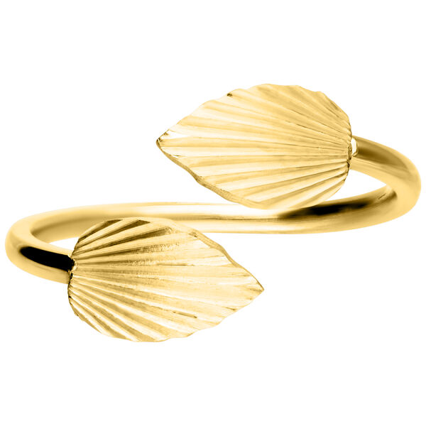 Goldener Ring mit zwei riffelförmigen Blättern an den Enden auf weißem Hintergrund
