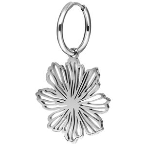 Silberne Flower Hoops aus Edelstahl Silberner Ohrring mit blumenförmigem Anhänger auf weißem Hintergrund
