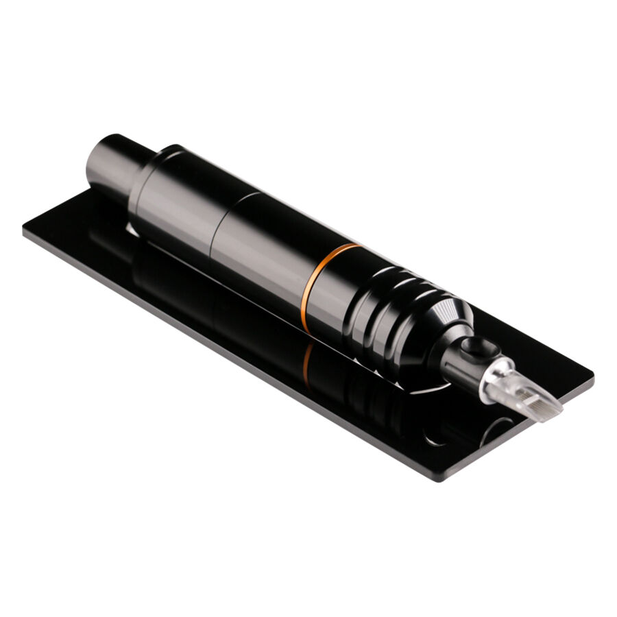 Macchina per tatuaggi HAWK PEN nera su sfondo nero