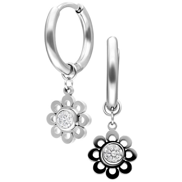 Orecchini a cerchio in argento con pendenti floreali scintillanti su sfondo bianco