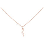 Collana in oro rosa con ciondolo a fulmine, 50 cm, su sfondo bianco