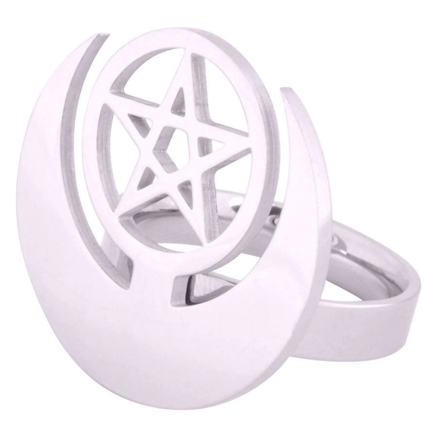 Anillo de plata de acero quirúrgico con pentagrama y motivo lunar sobre fondo blanco