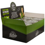 Caja de exhibición verde y negra con latas de Believa Tattoo Butter, 35 ml