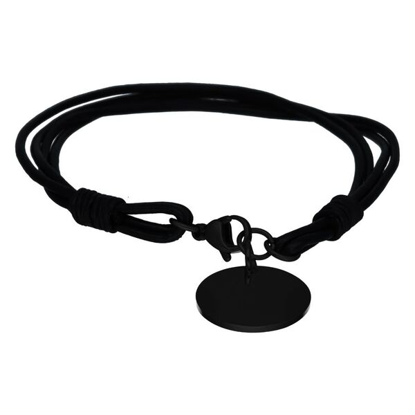 Pulsera negra con colgante redondo sobre fondo blanco