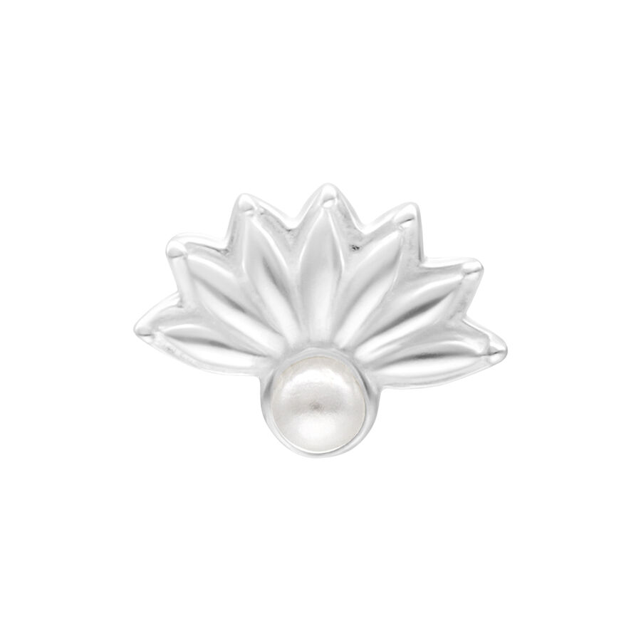 Inserto Peacock in argento con perla su sfondo bianco