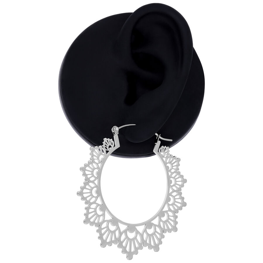 Orecchini in argento a forma di girasole su supporto nero