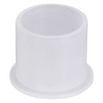 Cappuccio di colore bianco sintetico a forma cilindrica su sfondo bianco