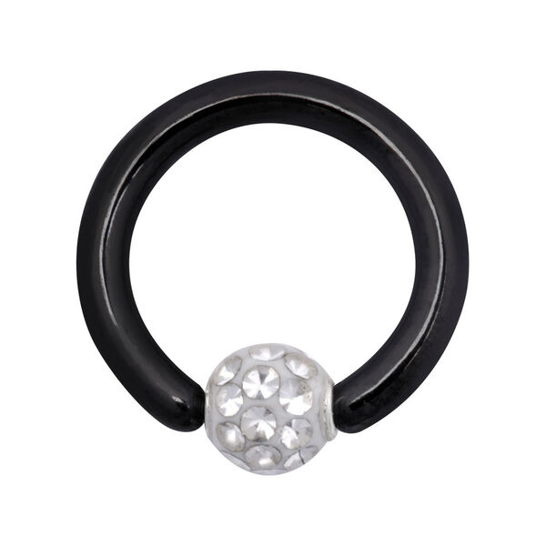 Anello nero a sfera in titanio con sfera cristallina, sfondo da studio